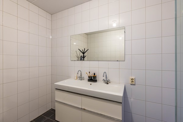 Abel Tasmanplein 22-23.jpg